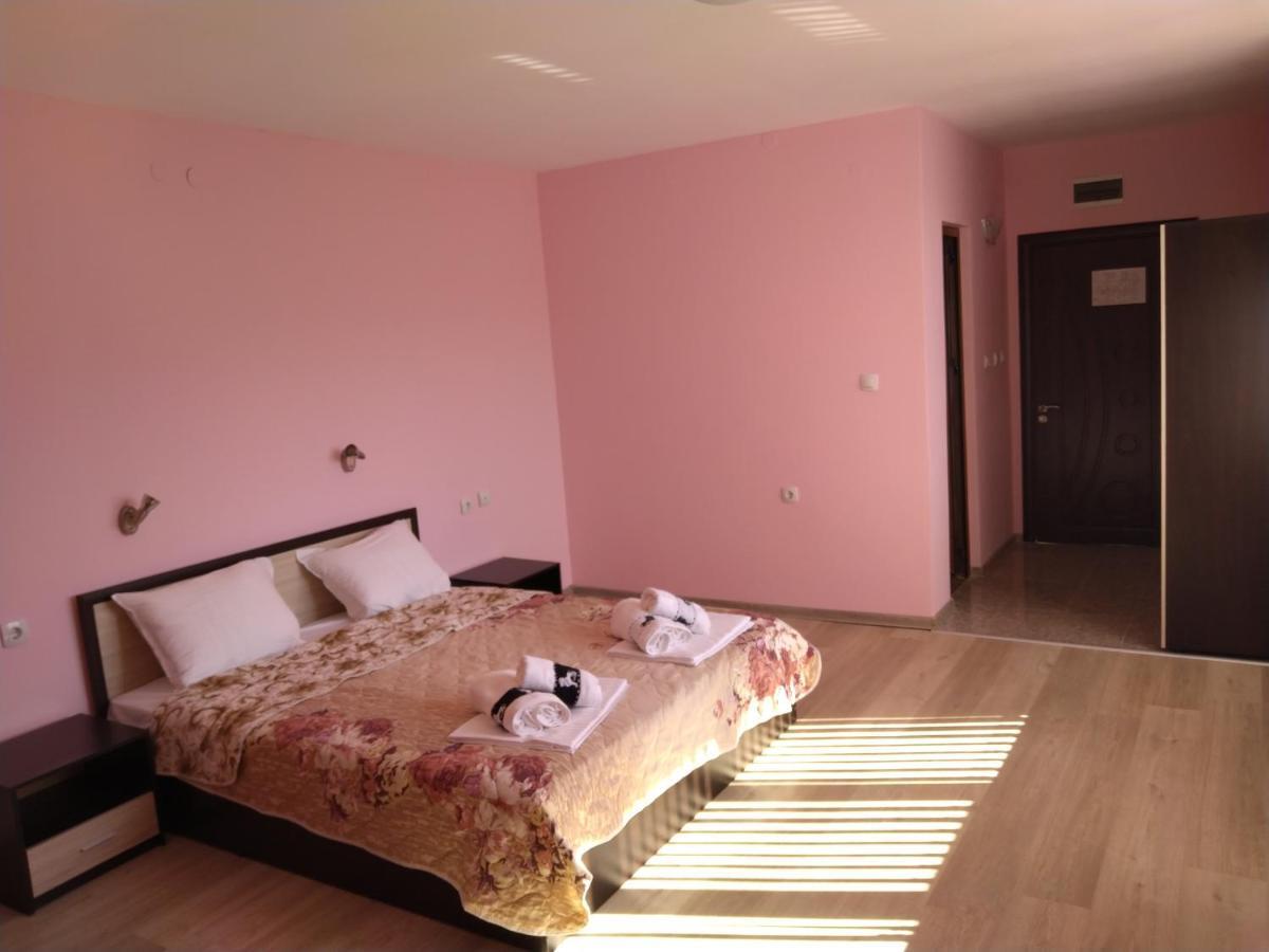 Семеен Хотел Дани Asenovgrad Exterior foto