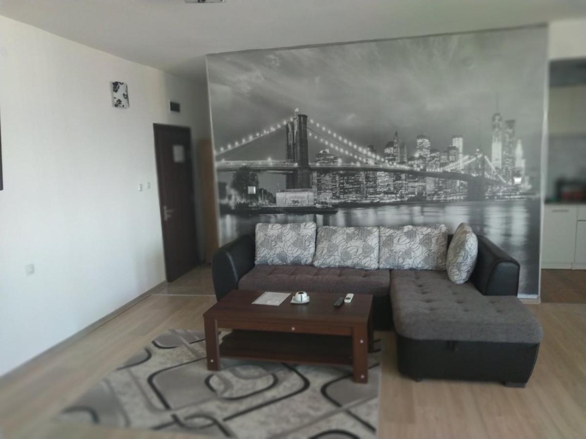 Семеен Хотел Дани Asenovgrad Exterior foto